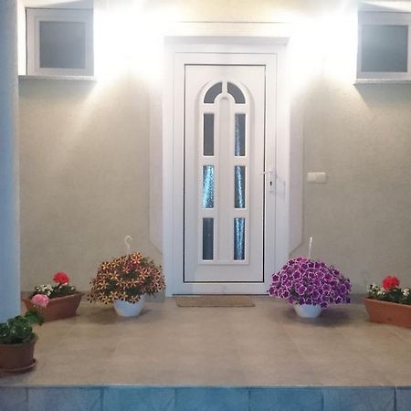 Bük Natalie Appartment מראה חיצוני תמונה