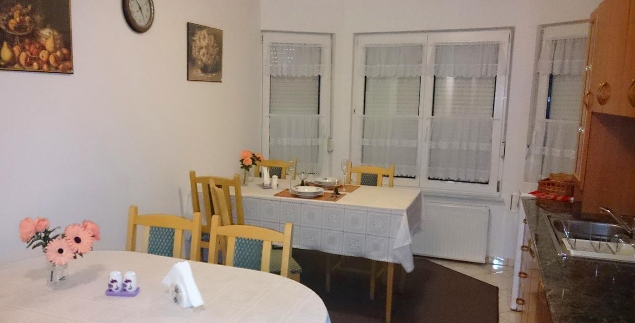 Bük Natalie Appartment מראה חיצוני תמונה